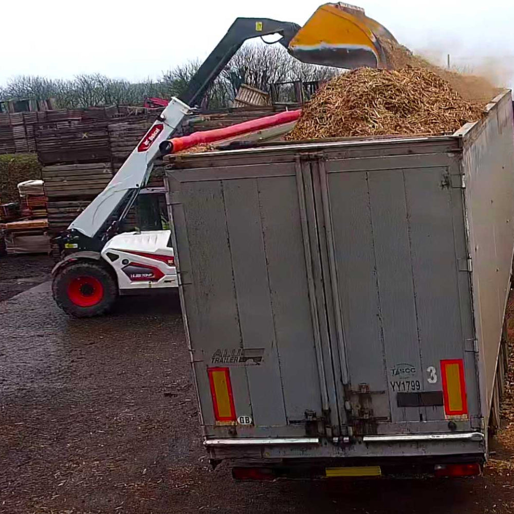 Woodchip/shred for Landscaping, Gardening and Animal Bedding